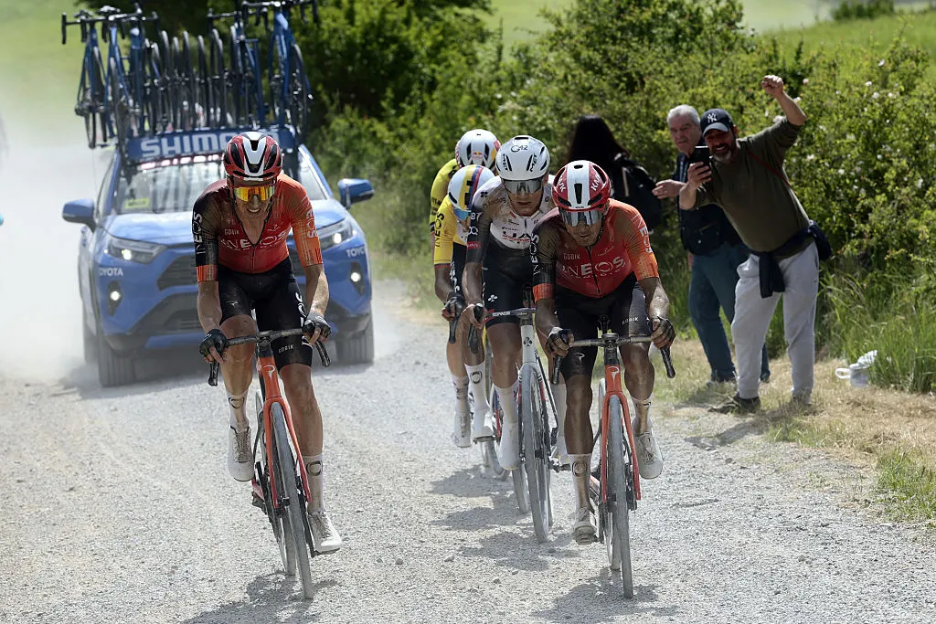 Etapa 9 din Turul Italiei si prima victorie in Giro 2025 pentru Wout van Aert 2 Etapa 9 din Turul Italiei