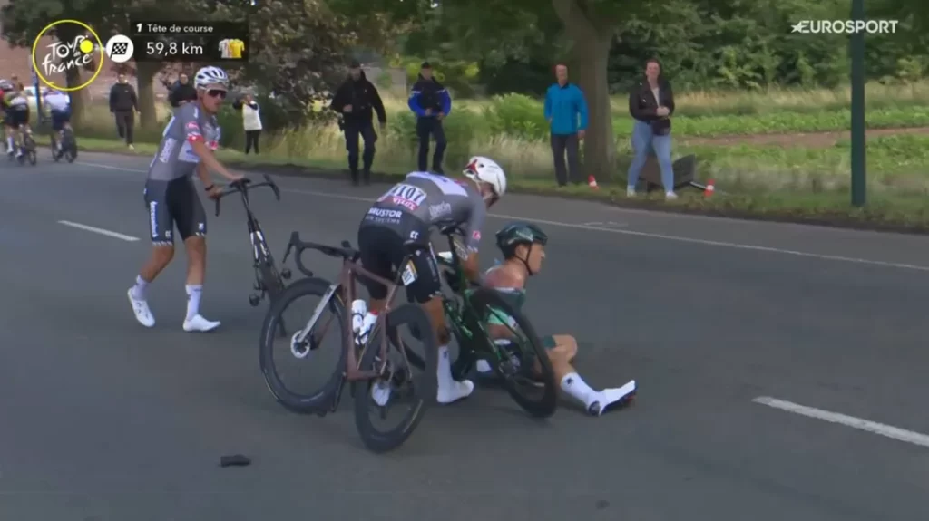 jasper Philipsen abandon